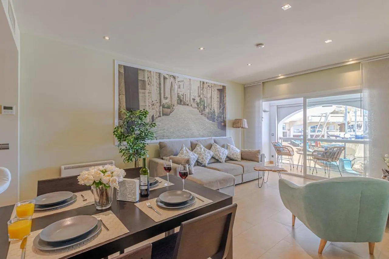 Luxury Waterfront Apartment Benalmádena Ισπανία