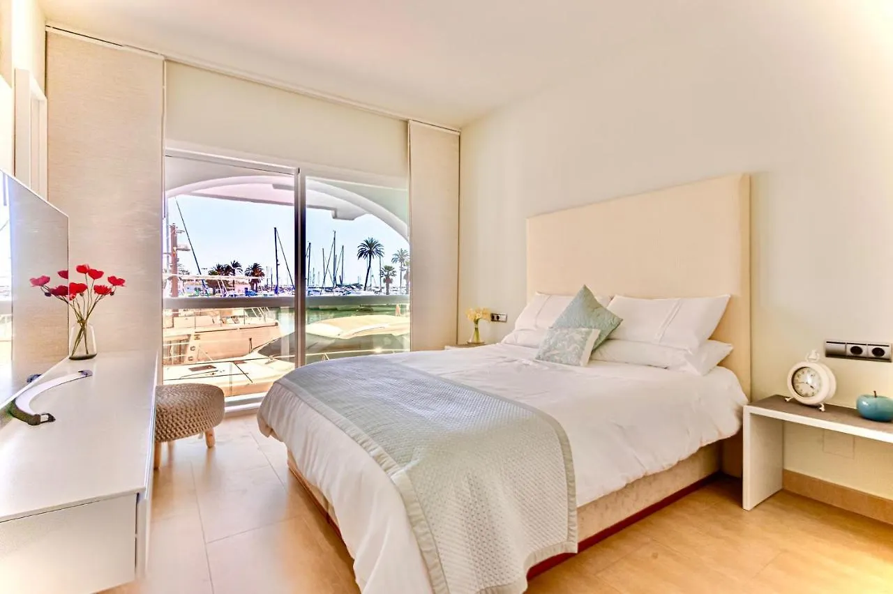 Luxury Waterfront Apartment Benalmádena